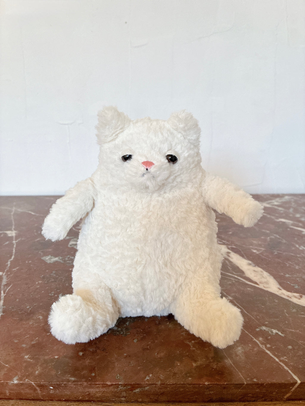Jellycat Amore Cream Cat -Small [New with Tag]