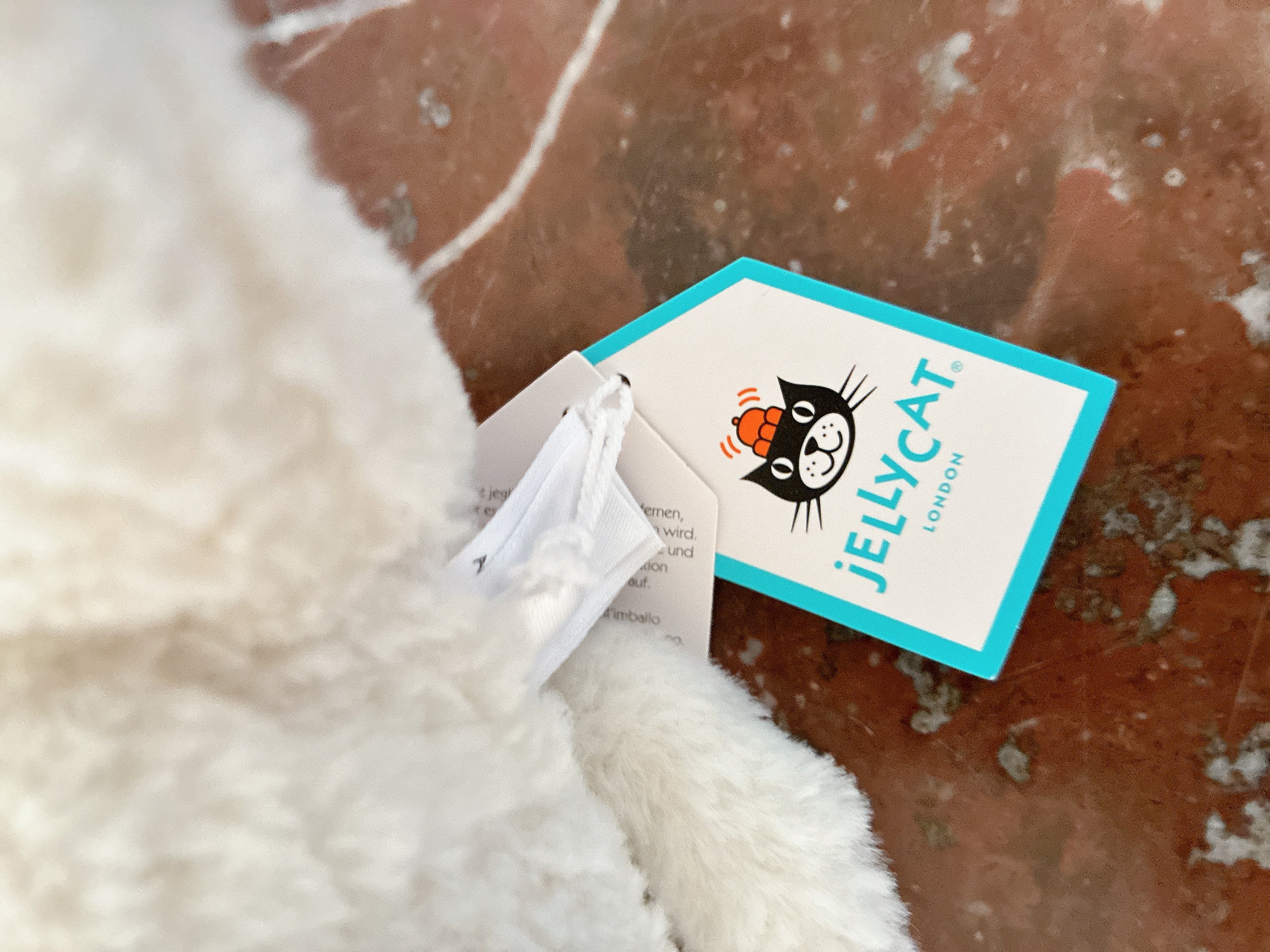 Jellycat Amore Cream Cat -Small [New with Tag]